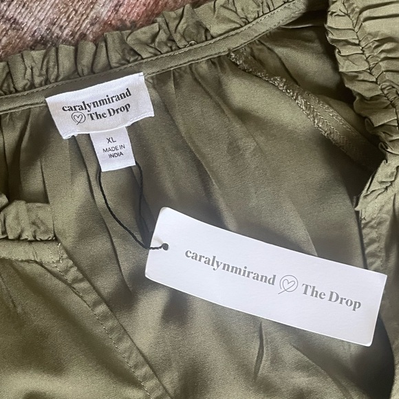 Ruffled neck tiered mini dress - Picture 2 of 4